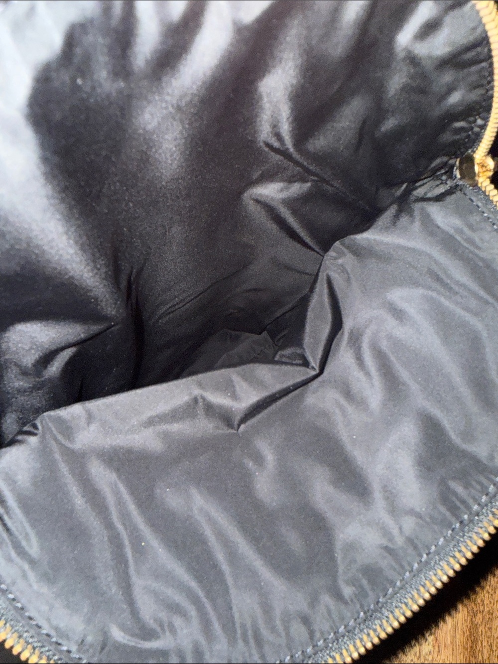 Marc Jacobs Preppy Nylon Crossbody with Gold Hardware - Picture 9 of 9